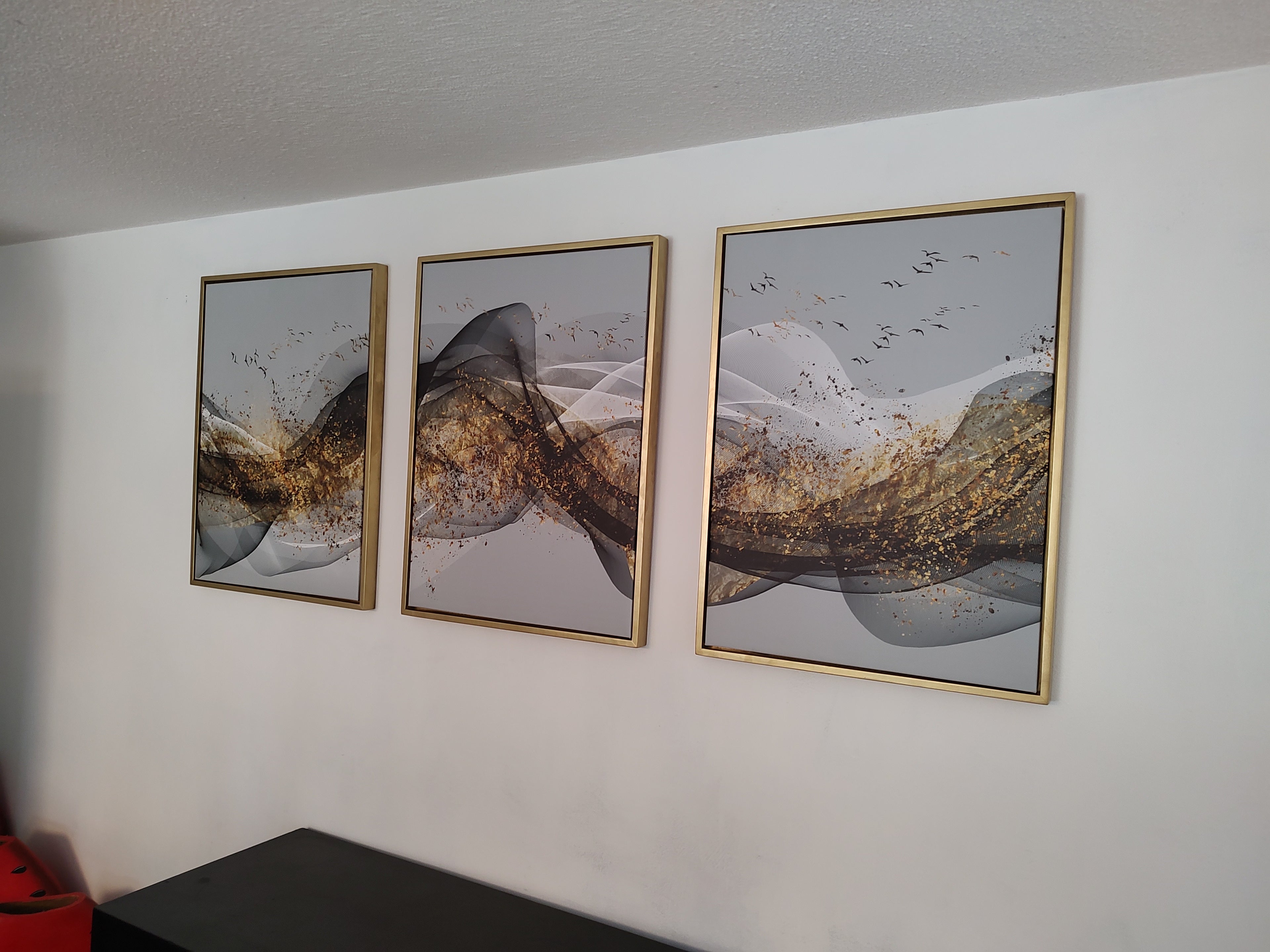 "Trilogía de Movimiento y Oro"